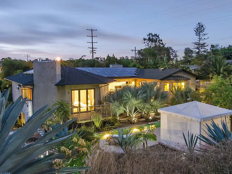 1072 Urania Ave — Photo 35