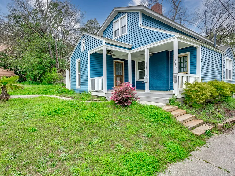 1013 Price Ave — Photo 1