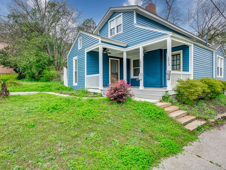 1013 Price Ave