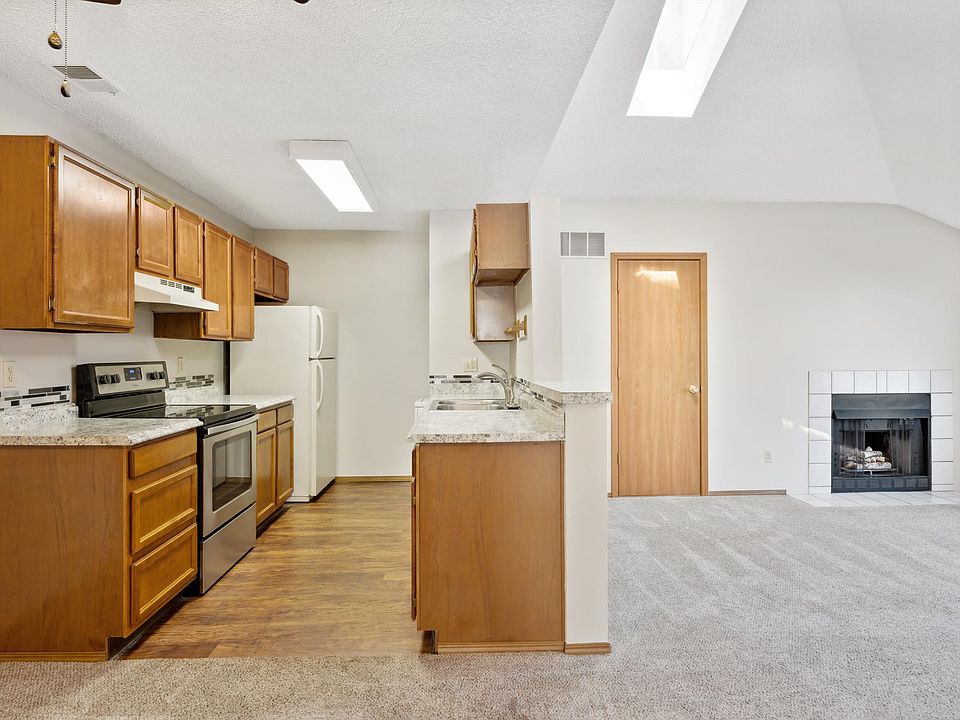 1st image of 10233 W 80th Dr APT D