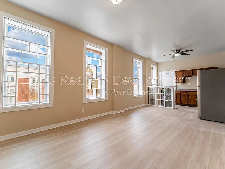 3328 W Chicago Ave #2R — Photo 5