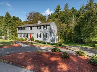 92 Parkview Dr, Avon, CT 06001