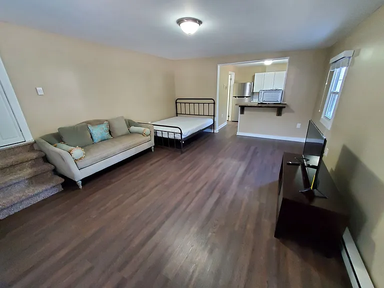 805 Hamilton St — Photo 7