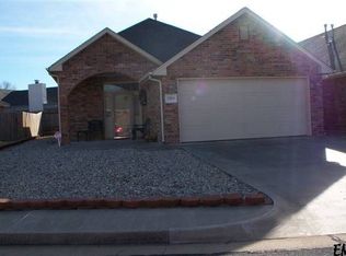 2504 Willow Spring Dr, Enid, OK 73703