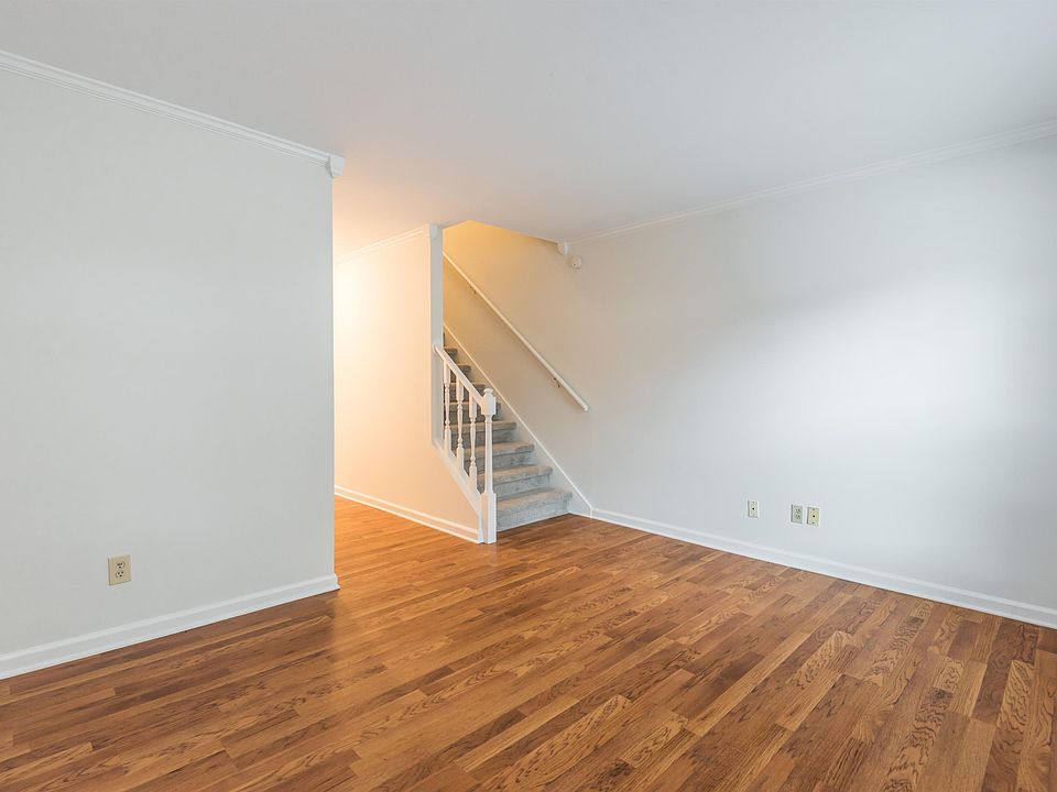 1st image of 942 Piney Grove Church Rd APT 1