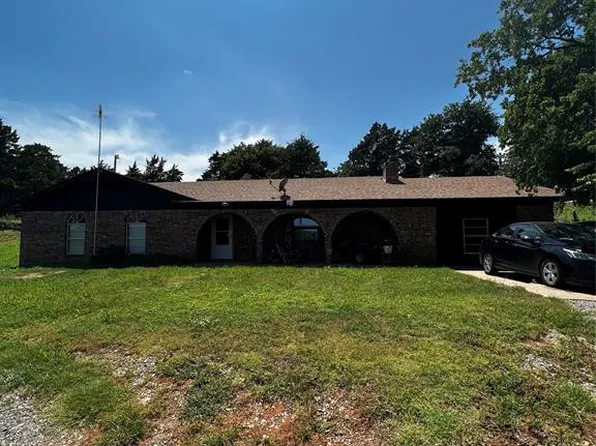 30168 N County Street 2590, Fort Cobb, OK 73038