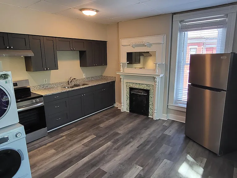 1600 S 3rd St #3 — Photo 5