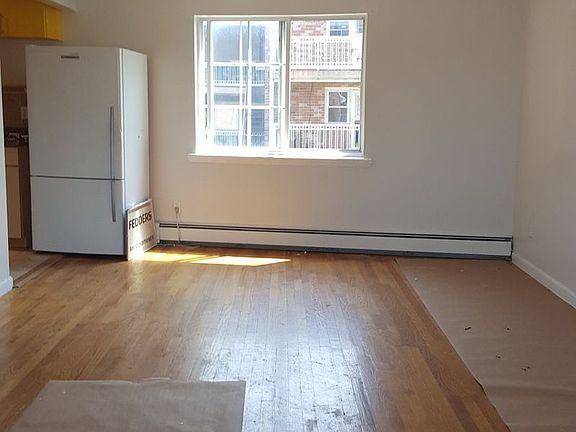 2nd image of 1927 76th St #1