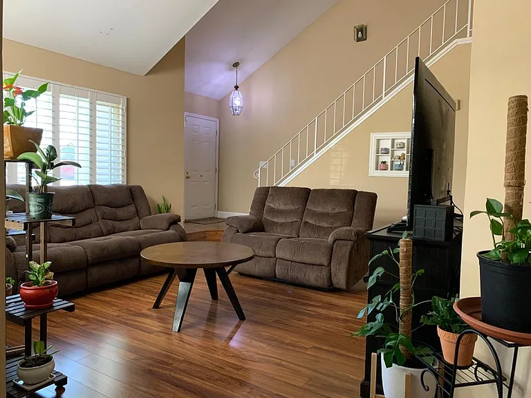 2114 Delucchi Dr — Photo 35