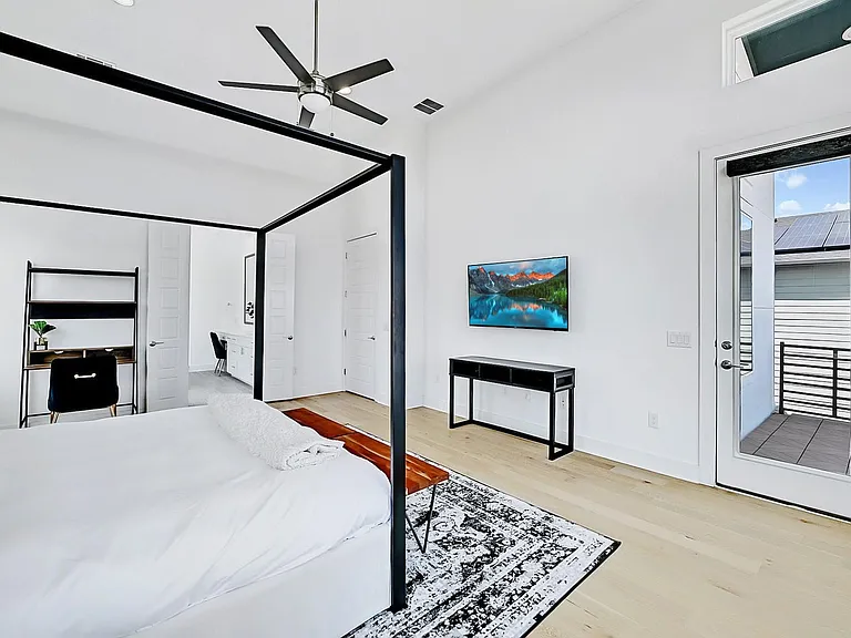 7329 Cordoba Dr — Photo 17