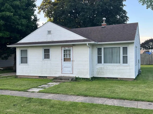 320 E Greene St, Clarksville, IA 50619