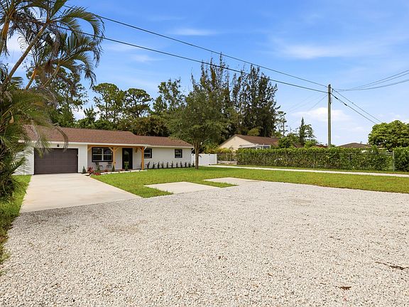 3rd image of 15409 Los Angeles Drive