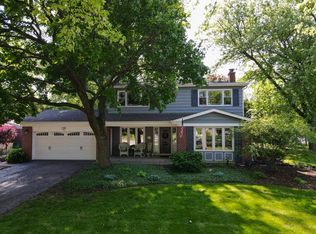 2501 Cherry Ln, Northbrook, IL