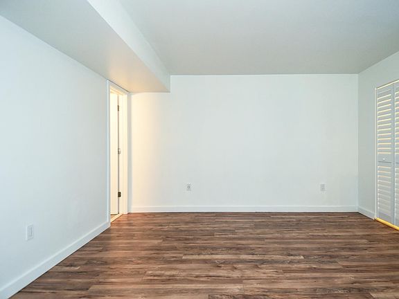 4th image of 3 Dudley Ct