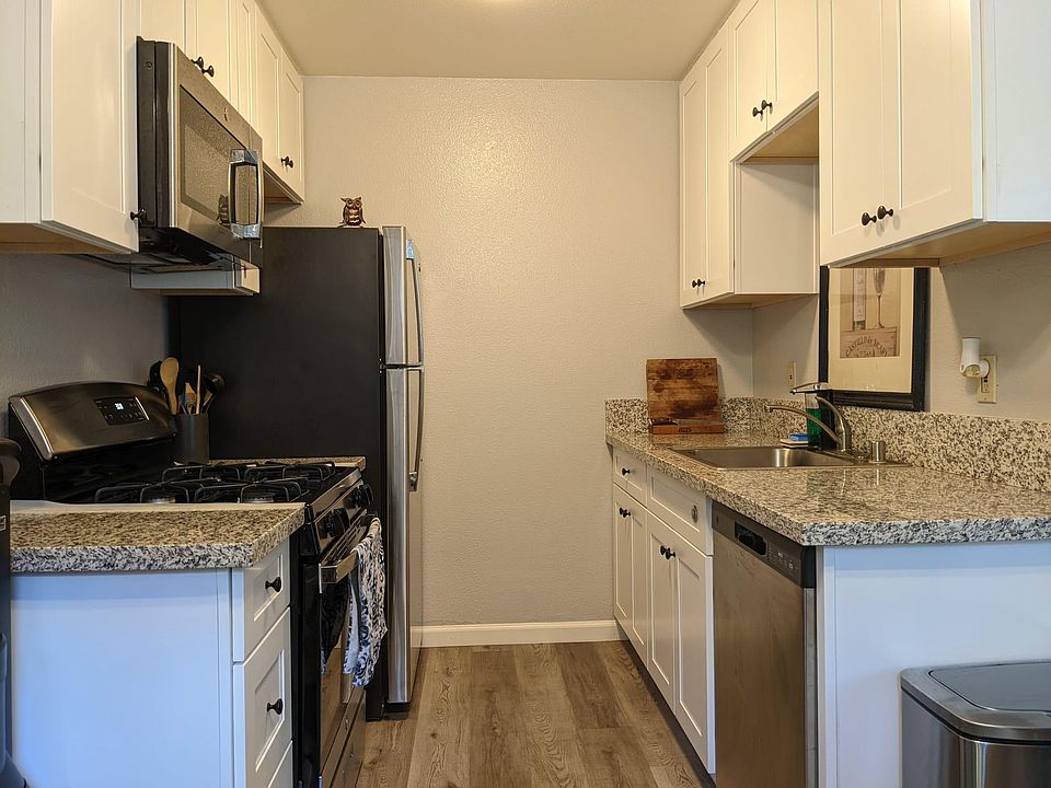 1st image of 1814 E St #6