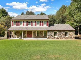 2936 Miller Heights Rd, Oakton, VA 22124