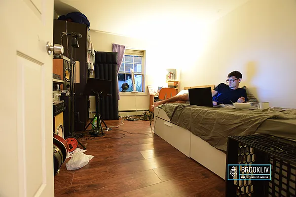 Rented by null | media 10