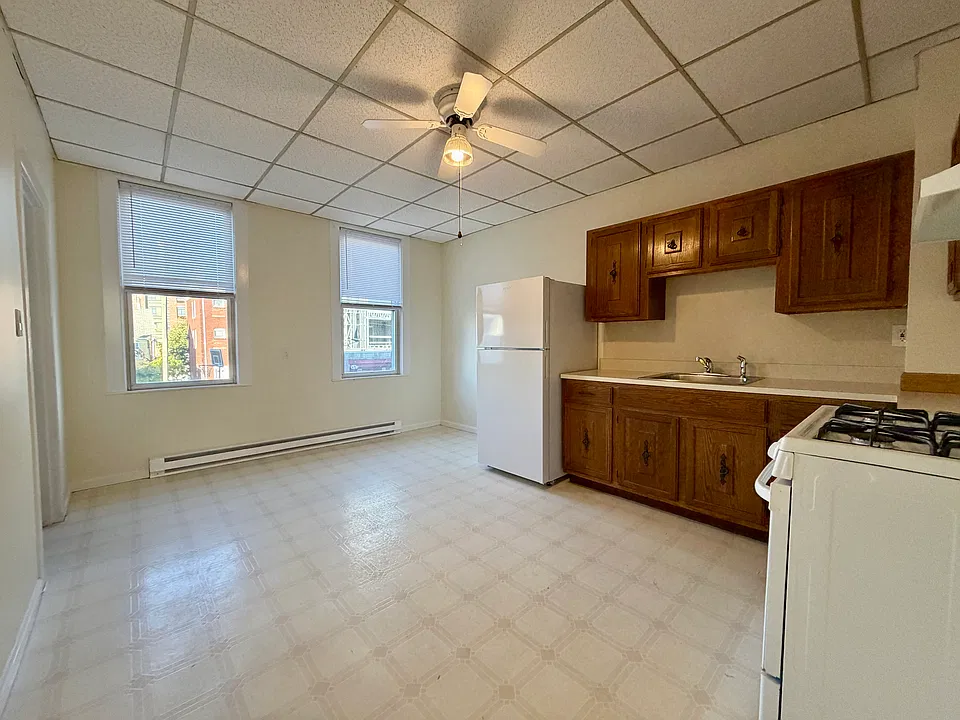 53 Gore St #1