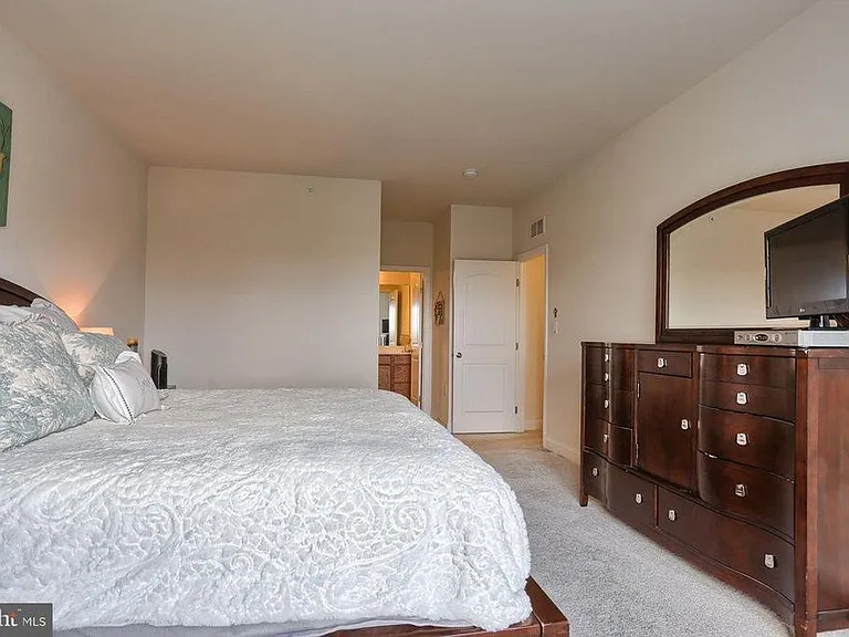 726 Whitetail Dr — Photo 10
