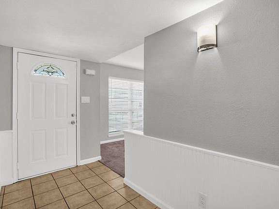 2nd image of 5613 Truitt St