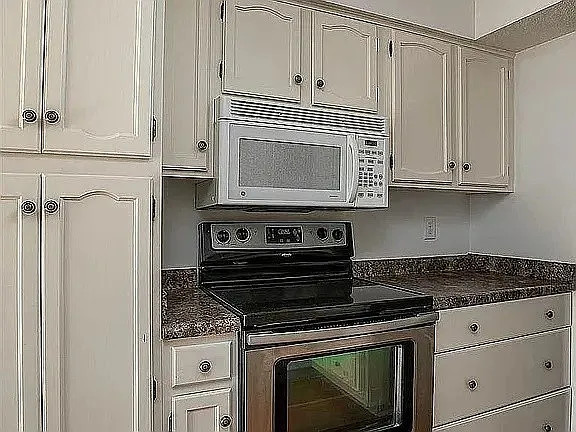 3060 Parkwild Dr #1 — Photo 4