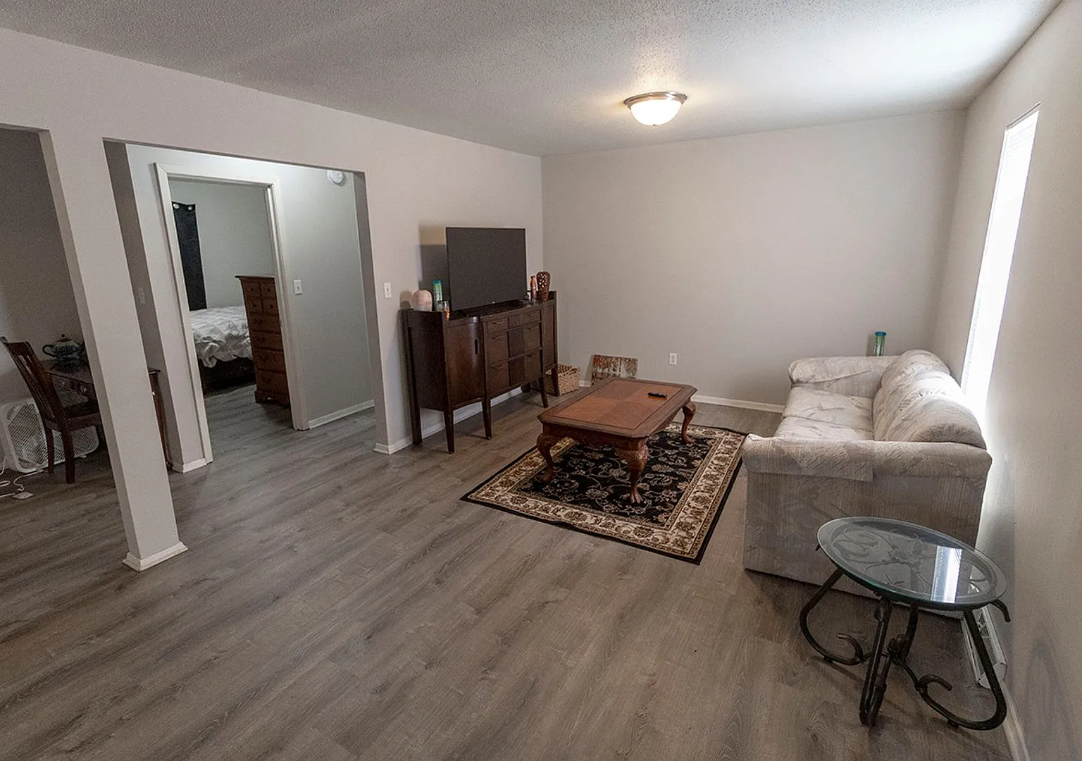 Stonegate Complex -- Fully Furnished and Utilities Included! — Photo 4