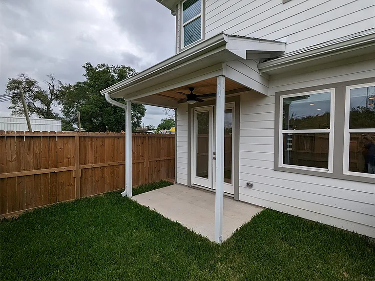 4915 Fisk St — Photo 37