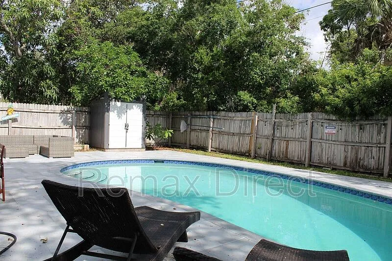 3 bed, 2.0 bath, $3,000 — Photo 3
