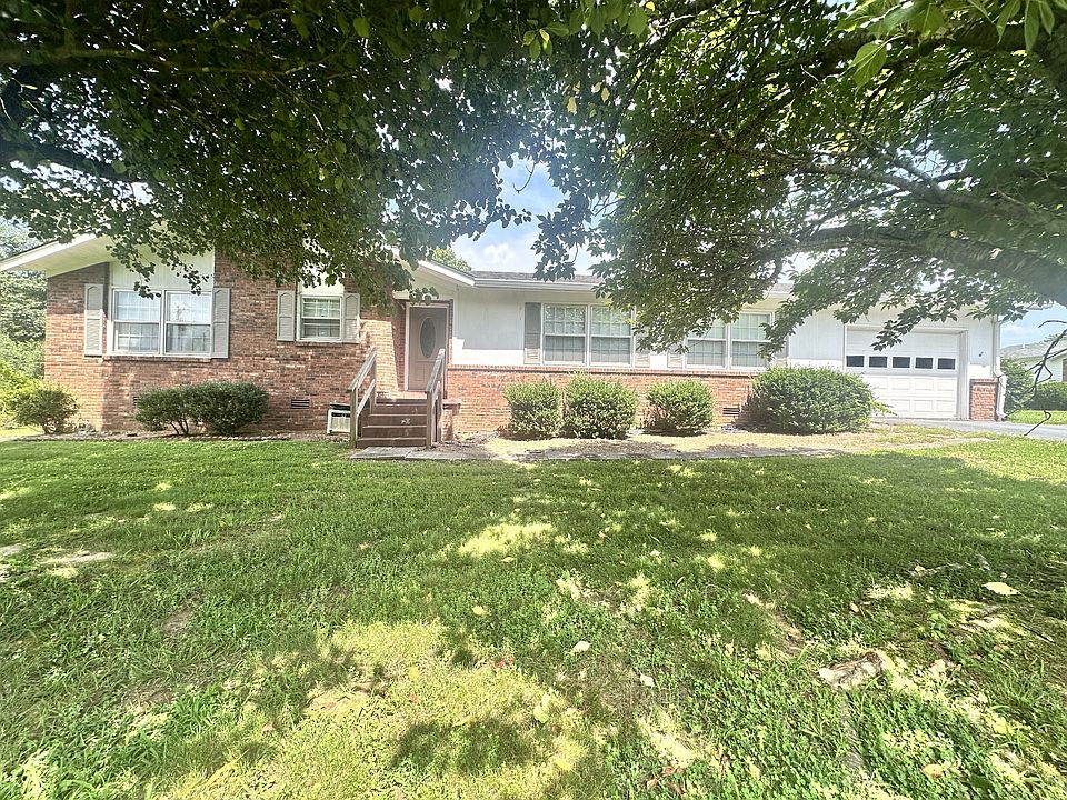 1st image of 1580 Branch Dr