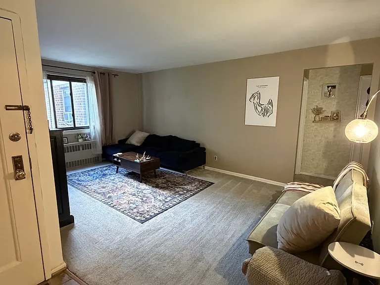 5 Lawrence Dr #C — Photo 4
