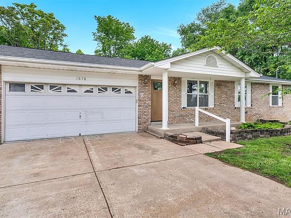 3rd image of 1678 Elizabeth Dr