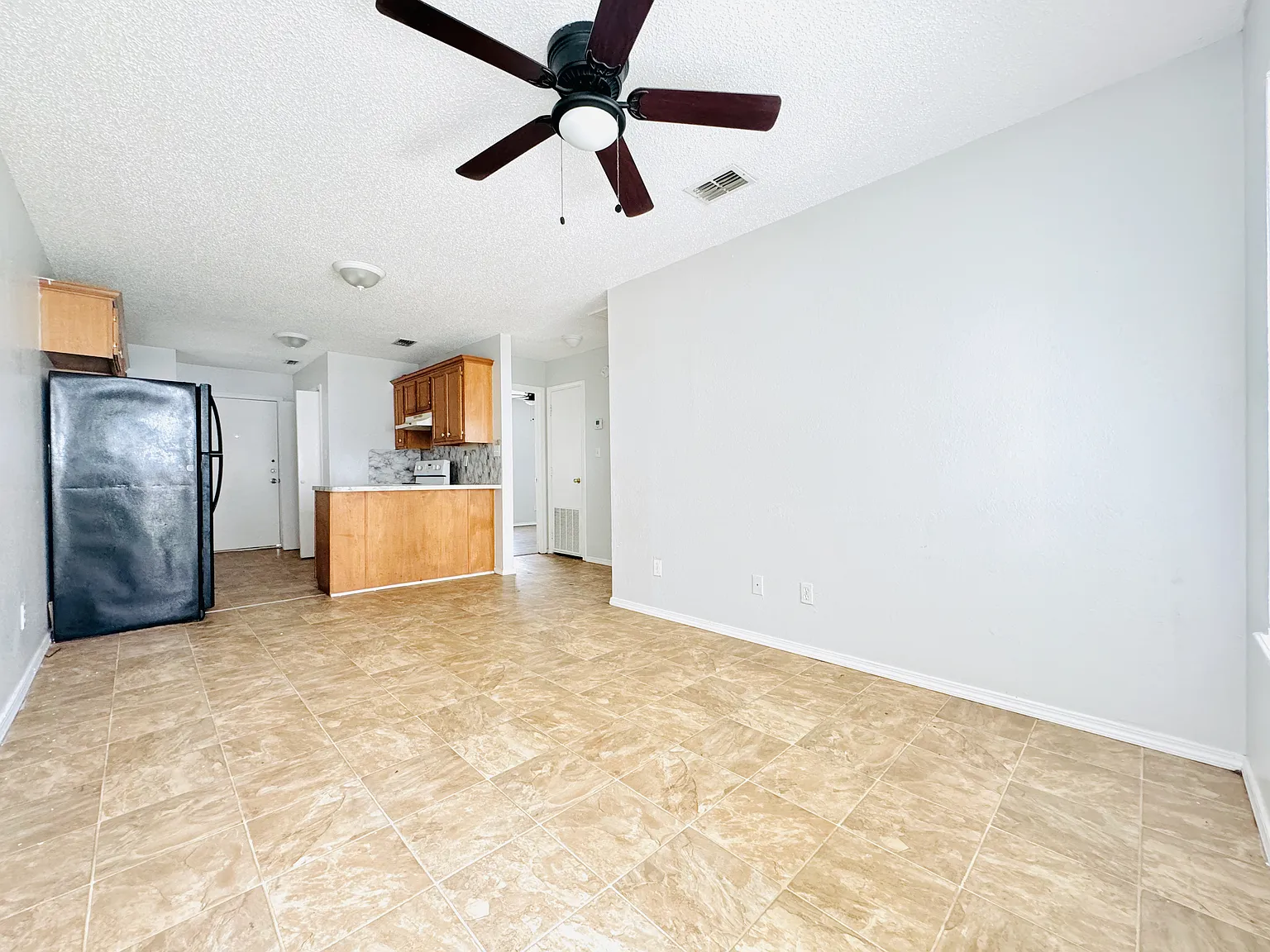 2 bed, $725 — Photo 3