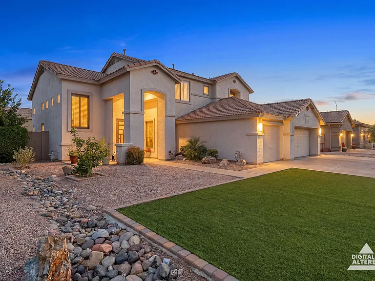 3239 E Isabella Ave — Photo 7