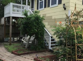 1123 Sealy St, Galveston, TX 77550