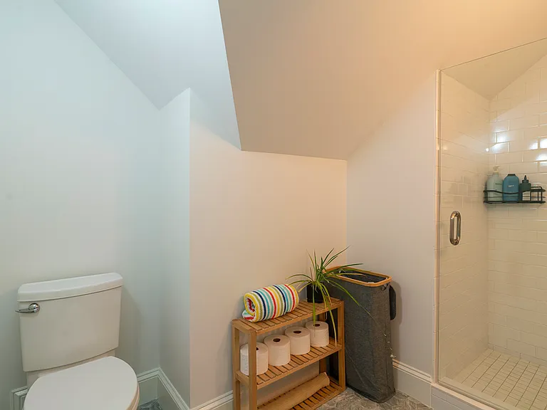 36 Laurel St #1 — Photo 28