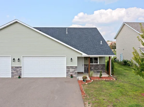 1233 W 9th St, New Richmond, WI 54017