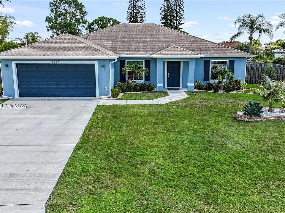 1557 SW Aledo Ln