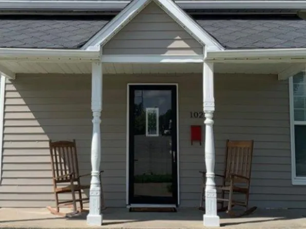 102 S Merrill St, Fortville, IN 46040