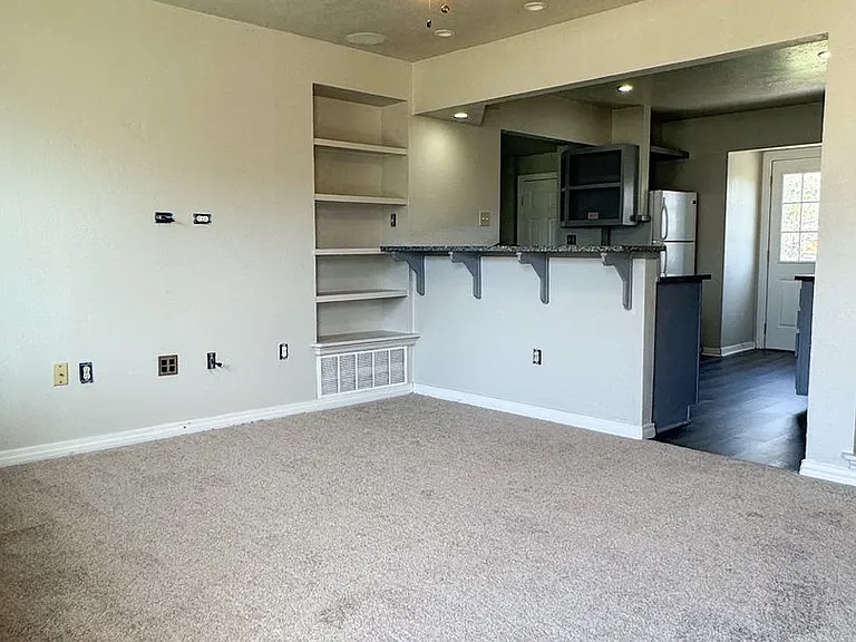 2905 June St — Photo 3