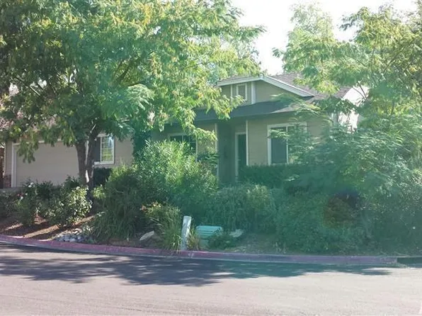 12655 Town View Dr, Auburn, CA 95603