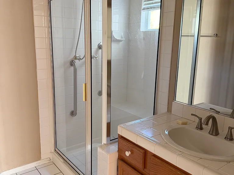 28620 Champions Dr — Photo 16