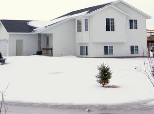 665 7th St NW, Richmond, MN 56368