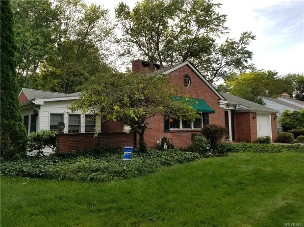 440 Howell Pkwy, Medina, NY 14103