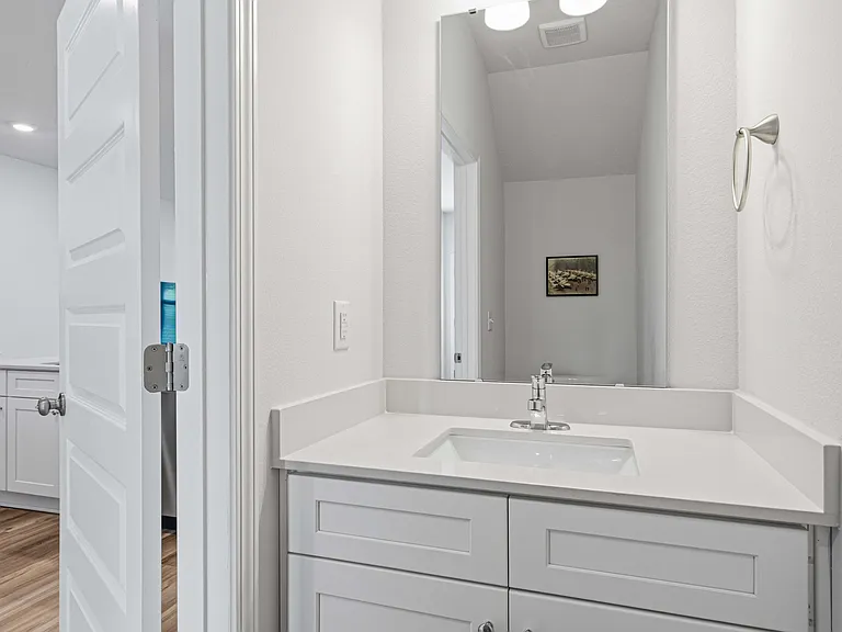 4487 Wendell St — Photo 7
