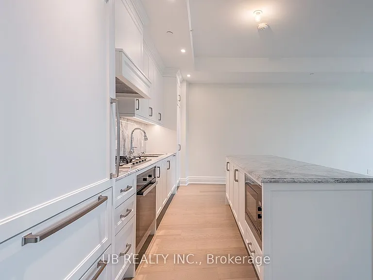 1451 Wellington St W #202 — Photo 11