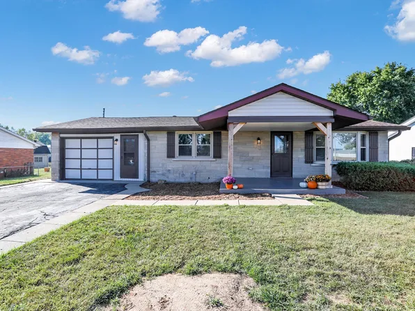 929 Hacker Dr, Martinsville, IN 46151