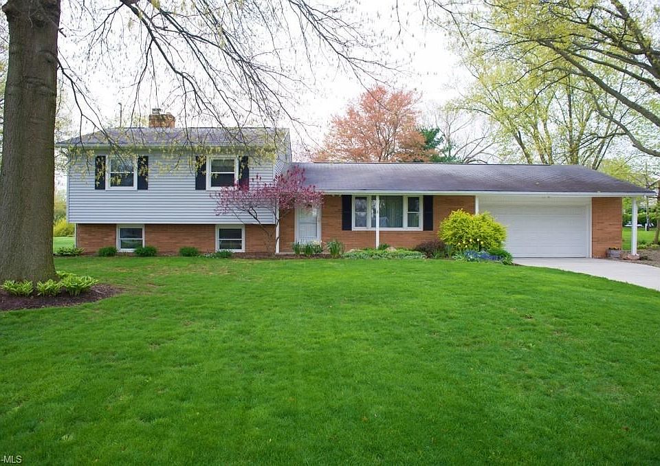 1st image of 1619 Myers Dr