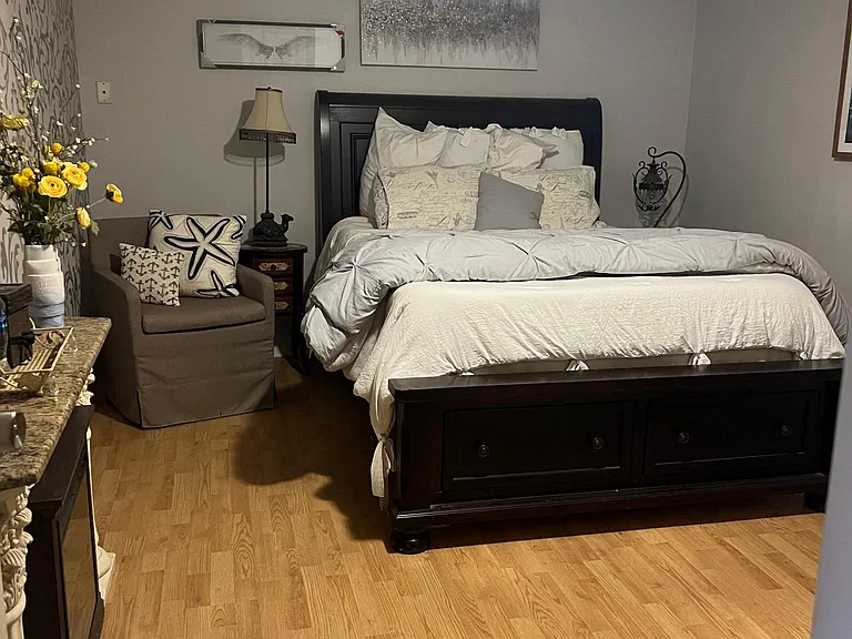 Norman Shores Dr — Photo 5