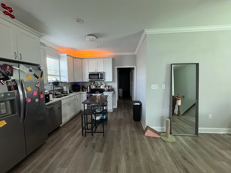 3314 Broadway St — Photo 16