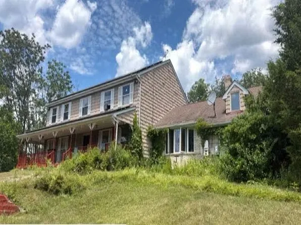 4 Conrad Ct, Blairstown, NJ 07825